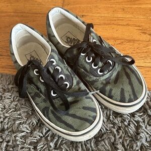VANS Era Tie Dye Garden Green Black Canvas Sneaker Shoes Size 1